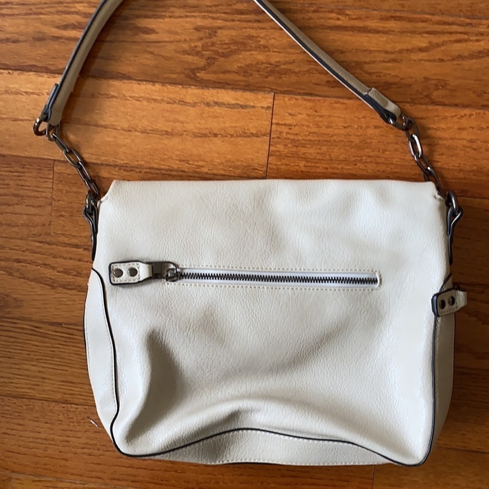 Bn Urban Expressions Purse - Picture 6 of 7